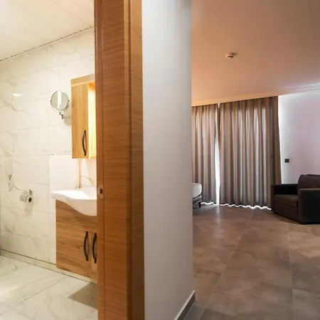 Hotel Grand Kolibri Prestige Konaklı